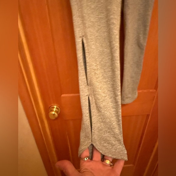 FREE PEOPLE FP Movement Infinity Gray Leggings with Cutout Details - Picture 4 of 14